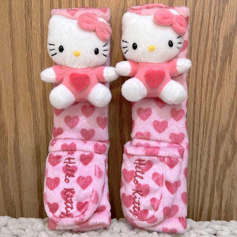 Hello Kitty pink seat belt pad (2 pads/set)
